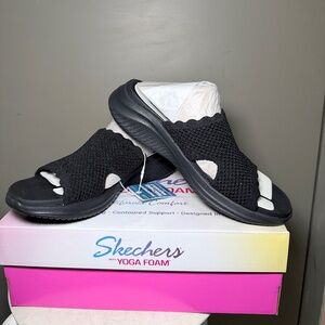 Skechers Ultra Flex 3.0 Bring It Black Yoga Foam Slides NEW